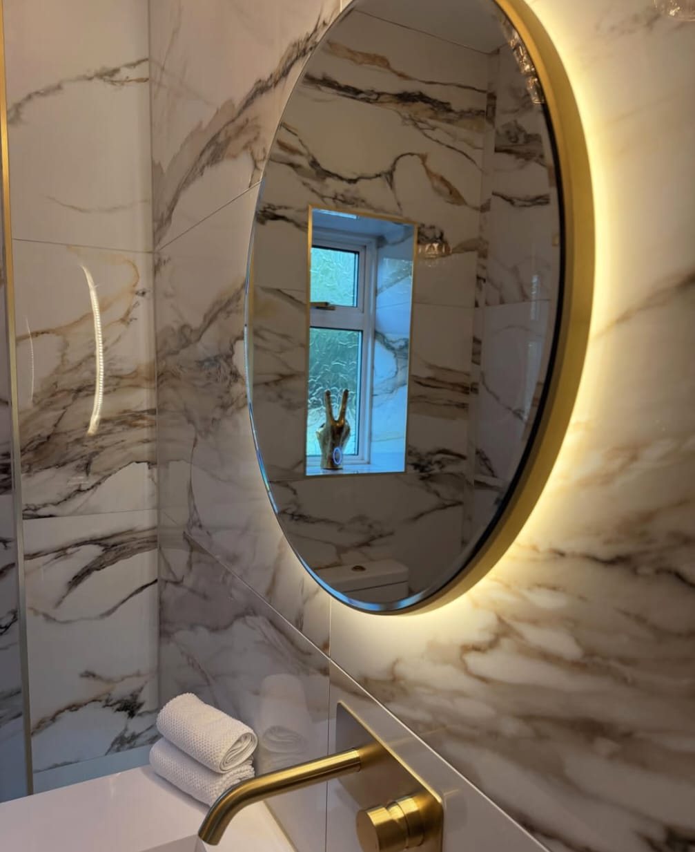 Principal bathroom